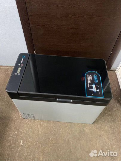 Компрессорный автохолодильник Libhof Q55 (49 л)