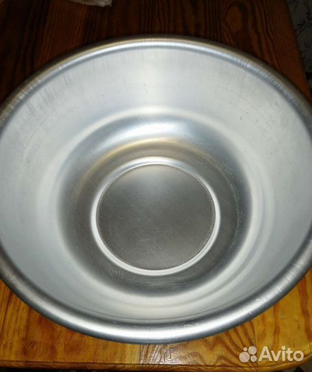 Таз алюминиевый новый на 7 литров