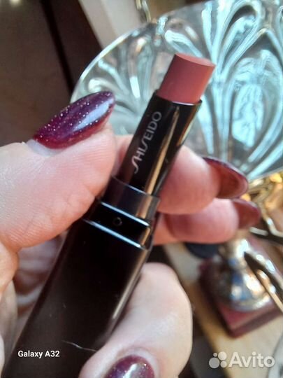 Помада для губ бренд Shiseido новые оригинал