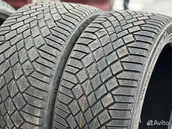 Continental ContiVikingContact 7 275/40 R22 и 315/35 R22