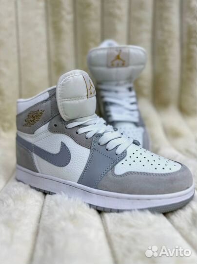 Кроссовки Nike Jordan 1 Mid College Grey