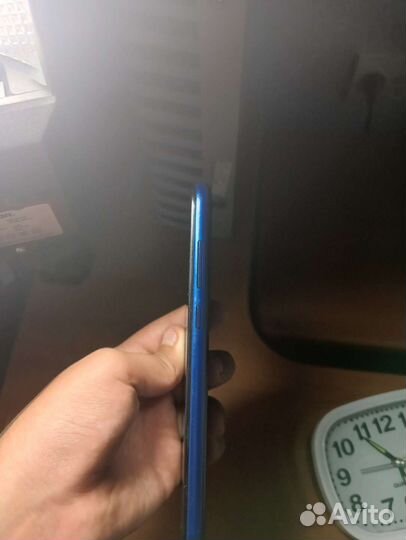 Телефон honor 8s