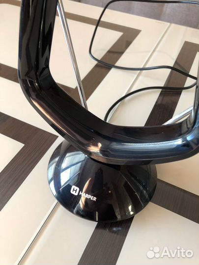 Комнатная телевизионная антенна