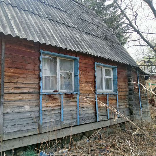 Дом 20 м² на участке 8 сот.