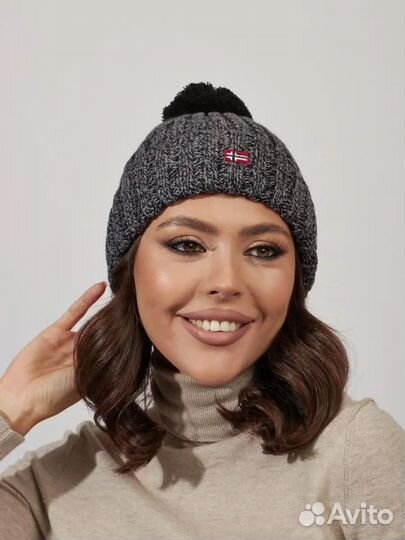 Шапка Napapijri женская серая