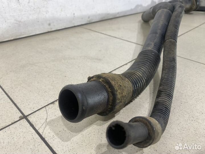 Топливно-заливная горловина