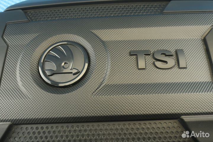 Накладка двигателя Skoda Superb 3