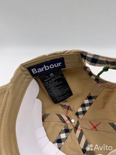 Кепка бейсболка Barbour бежевая