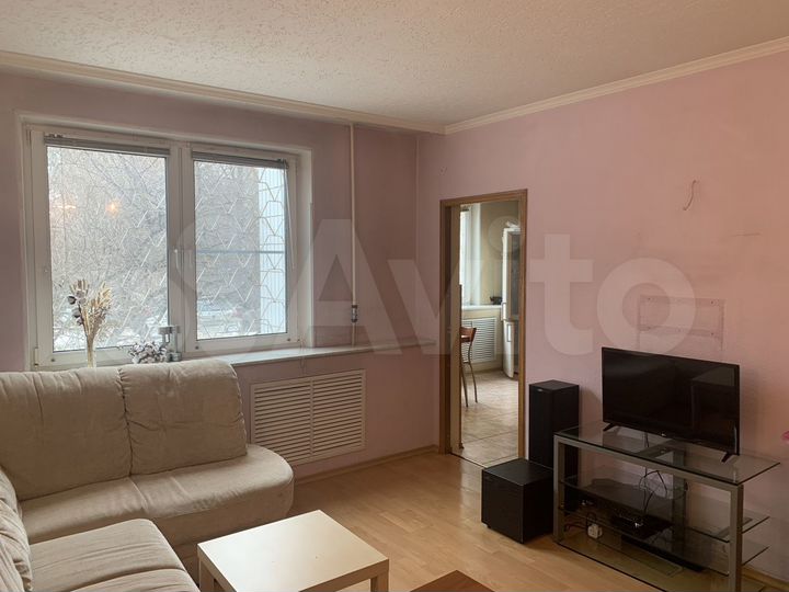 2-к. квартира, 58,1 м², 1/17 эт.