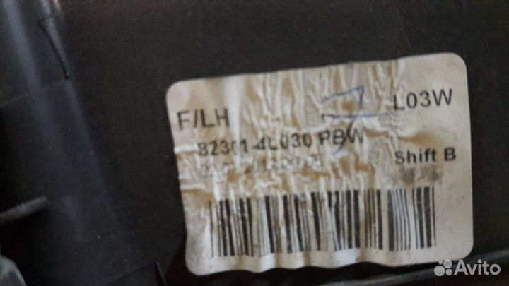 Обшивка двери передней левой Hyundai Solaris 1