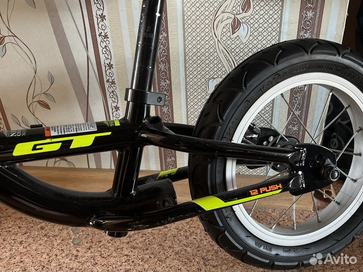 Беговел GT mach ONE 12 push