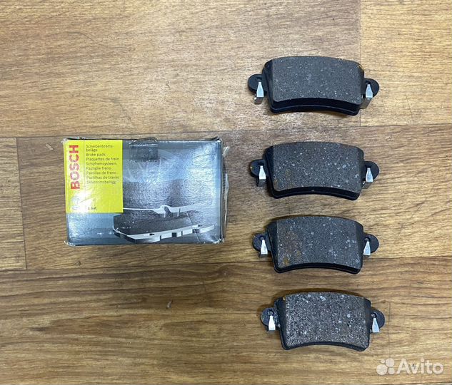 Тормозные колодки задние Reno Master Bosch