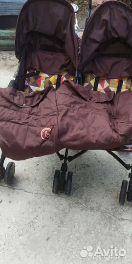 Коляска для двойни