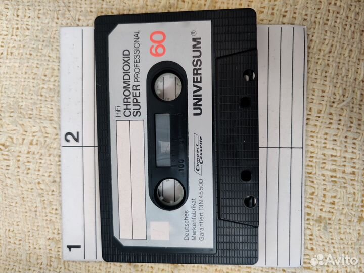 Universum аудиокассета