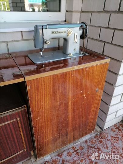 Швейная машина Чайка 2