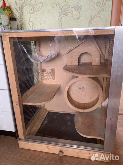 Витрина для шиншиллы