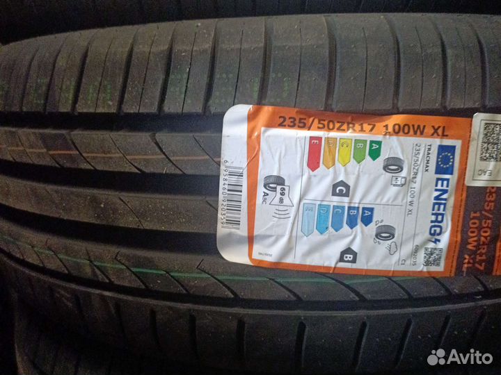 Tracmax X-Privilo TX3 235/50 R17