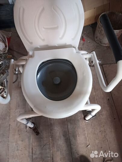 Стул унитаз для инвалидов