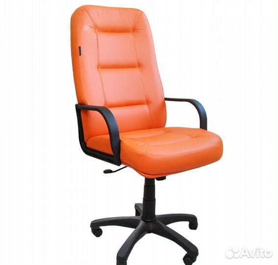 Офисное кресло