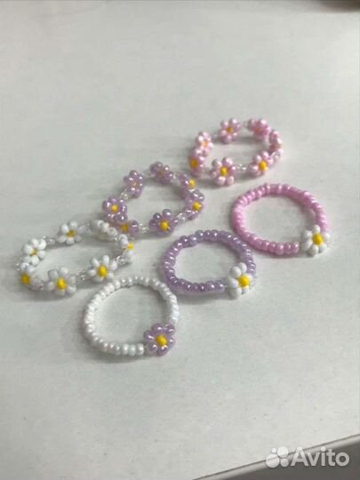 Украшения из бисера