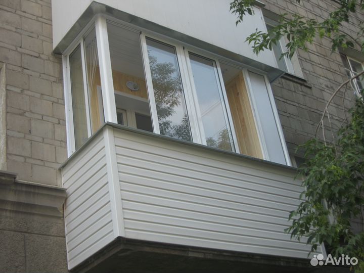 Остекление, обшивка, утепление балконов и лоджий