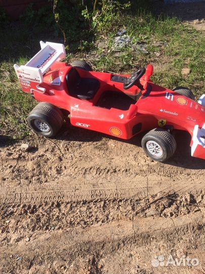 Машинка на аккомуляторе