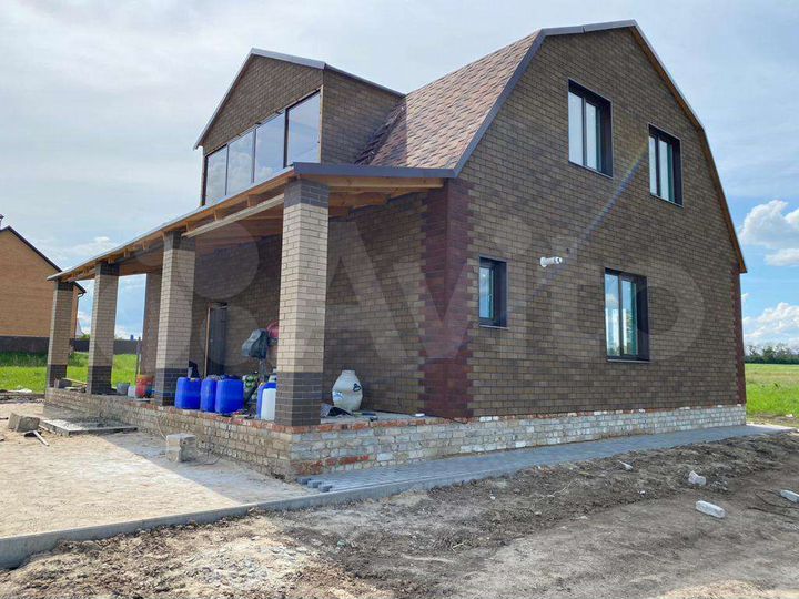 Дом 195 м² на участке 10 сот.