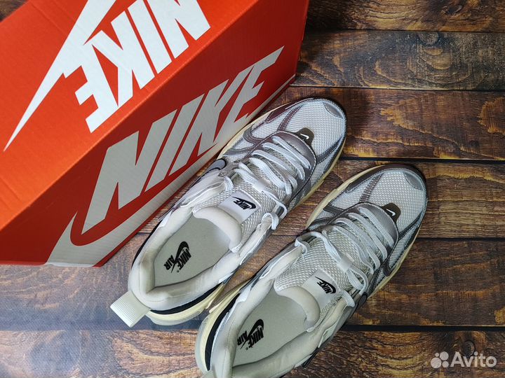 Кроссовки Nike V2K Run Runtekk оригинал