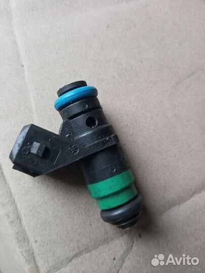 Топливная форсунка Ниссан Альмера Nissan Almera