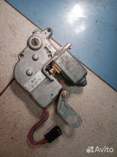 Моторчик люка Volkswagen Passat В3