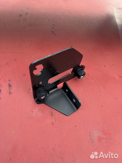 Кронштеин радара