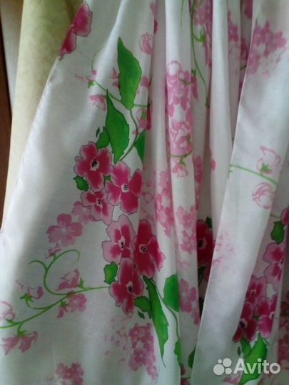 Сакура нежный палантин