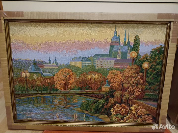 Картина из гобелена