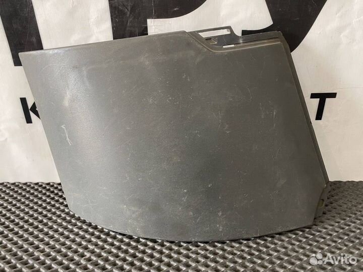 Накладка капота Volvo FH4 82248307