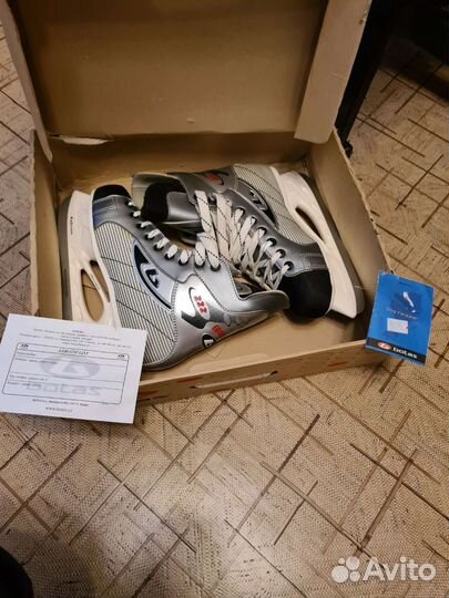 Коньки botas falcon carbon steel 41 р