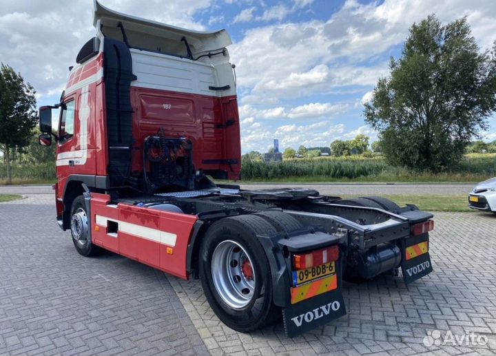 Pазбираем грузовик Volvo FM 2008-2013