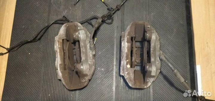 Суппорт передний левый Mercedes-Benz GLC-Класс X2