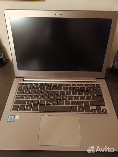 Asus zenbook 13.3 UX303U