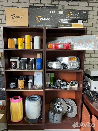 Крышка накладки кабины левая (жабры) Howo T5G хово