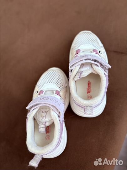 Кроссовки детские 26 размер