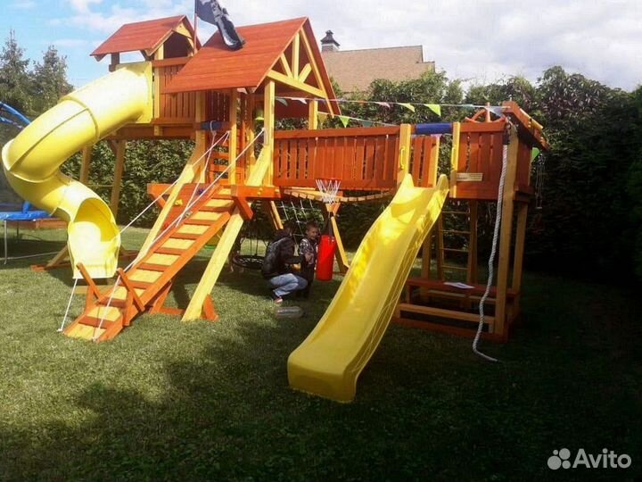 Детская иговая площадка винтовая горка-труба