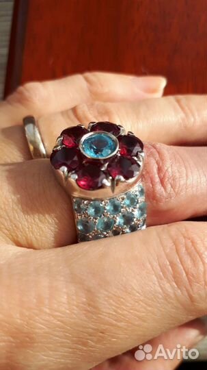 Золотое кольцо Pasquale Bruni, Fiori multi-gem