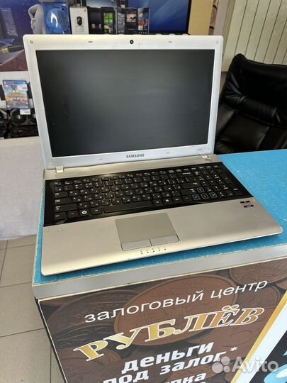 Samsung rv513 15.6 