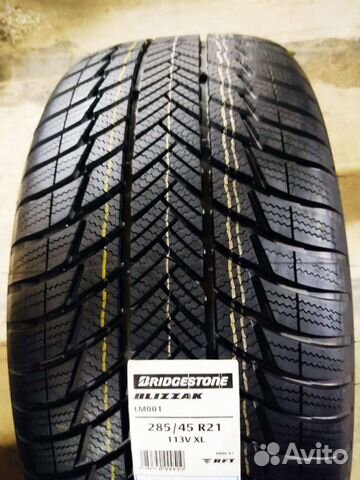Bridgestone Blizzak LM-001 285/45 R21 113V