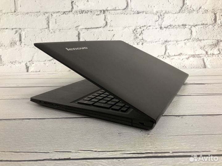 Ноутбук Lenovo