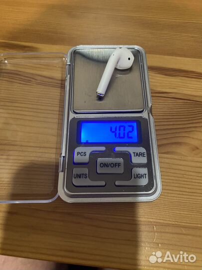 Правый (R) наушник Apple Airpods 2 (неиспр.)