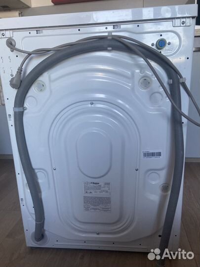 Стиральная машина hansa