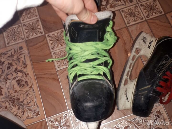 Хоккейные коньки bauer