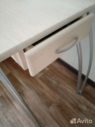 Угловой письменный стол бу