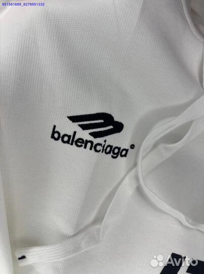 Balenciaga: худи для удобства и стиля